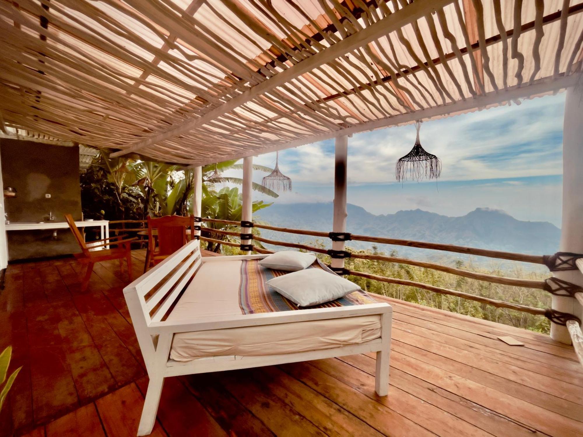 Hotel Manulalu Jungle Bajawa Zewnętrze zdjęcie